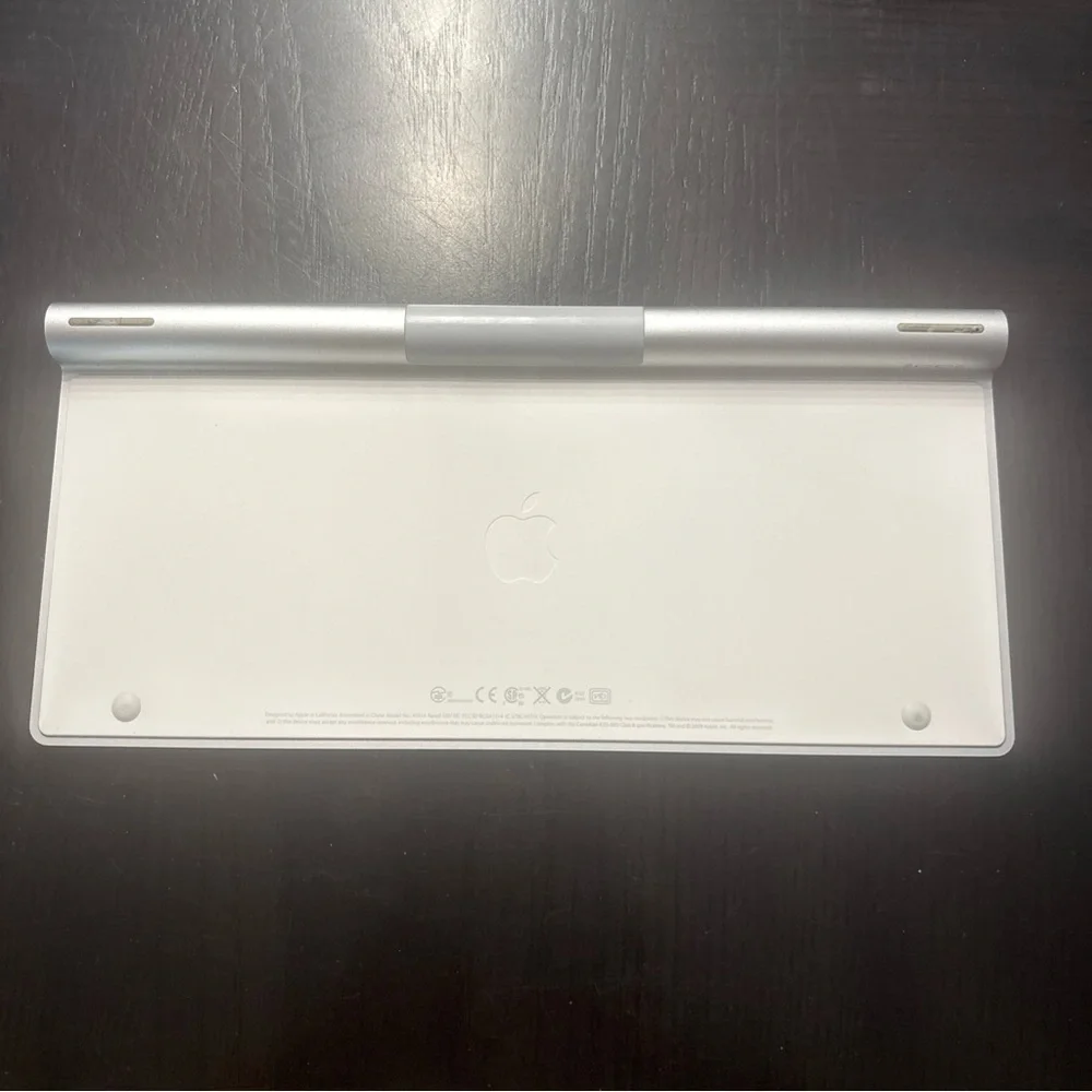 Apple Silver and White Keyboard